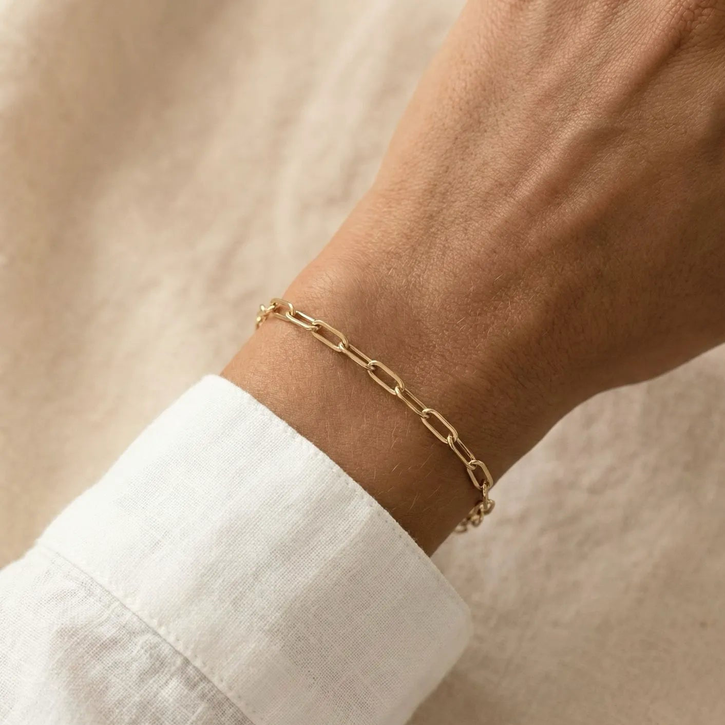 Bracelet chaîne dorée intemporel